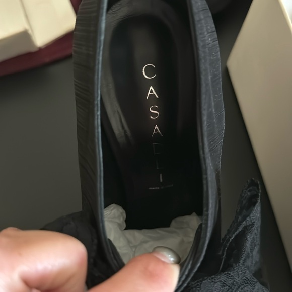 Women’s black size 7 like new Casadei shoes - Picture 3 of 8